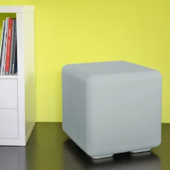 Viadurini in the Garden Gartenideen-Hocker Garten-Couchtisch aus farbigem Polyethylen Made in Italy - Colores