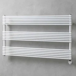 Viadurini Radiators Handtuchheizkörper Elektrisch-Horizontal Electric Design Wandheizkörper aus Stahl bis 700 W - Nibbio