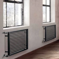 Scirocco H Handtuchheizkörper Wasser-Horizontaler hydraulischer Handtuchwärmer aus Graphitstahl - Shadow von Scirocco