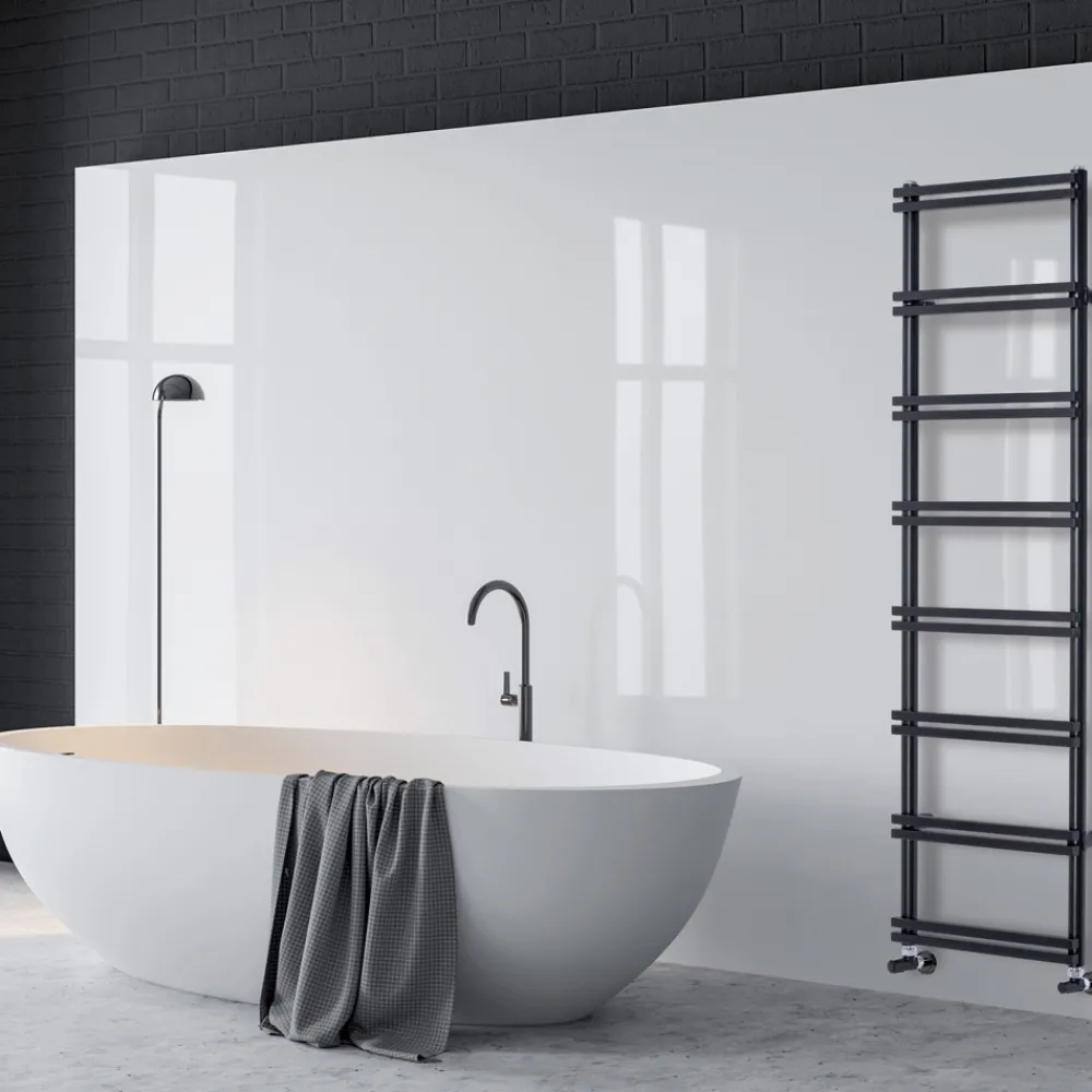 Viadurini Radiators Handtuchheizkörper Wasser-Hydraulischer Handtuchwärmer mit vertikalen Kollektoren, hergestellt in Italien – Ginger