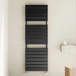 Viadurini Radiators Handtuchheizkörper Wasser-Hydraulischer Handtuchwärmer aus schwarzem Kohlenstoffstahl, hergestellt in Italien – Carezza