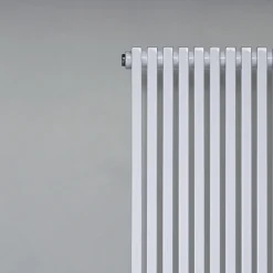 Viadurini Radiators Heizkörper Hydraulisch-Hydraulischer Heizkörper aus verkehrsweißem Stahl, hergestellt in Italien – Cup