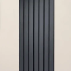 Viadurini Radiators Heizkörper Hydraulisch-Hydraulischer Heizkörper mit einer Reihe flacher Elemente, hergestellt in Italien – Zabaione