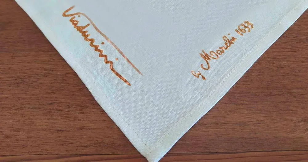 Viadurini by Marchi 1633 Handtücher-Italienisches handgefertigtes Handtuch mit handgefertigtem Druck aus Baumwolle - Viadurini von Marchi