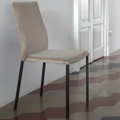 Viadurini Living Moderne Stühle-Küchenstuhl mit Metallbeinen und Samtsitz, 4 Stück - Darvina