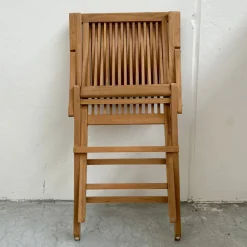 Viadurini in the Garden Gartenstühle Holz-Klappbarer Outdoor-Teakholzstuhl mit Armlehnen – Yggdrasil