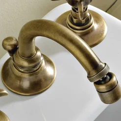 Viadurini Taps Bidetarmaturen-Klassische 3-Loch-Bidetbatterie aus Messing und Schmetterlingsgriffen - Miriano