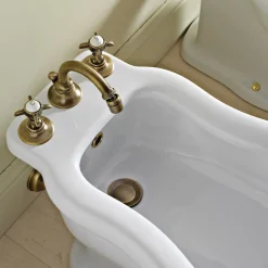 Viadurini Taps Bidetarmaturen-Klassische 3-Loch-Bidetbatterie aus Messing und Schmetterlingsgriffen - Miriano