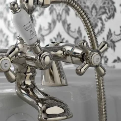 Viadurini Taps Badewannearmaturen-Klassische Wannenrandgruppe mit Handbrause aus Messing Made in Italy - Ercolina