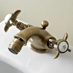 Viadurini Taps Bidetarmaturen-Klassischer Einloch-Wasserhahn aus Messing für Bidet und Butterfly-Griffe - Miriano