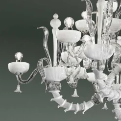 Viadurini Lighting Klassische Kronleuchter-Kronleuchter mit 27 Lichtern aus weißem Venedig Glas, handgefertigt in Italien - Regina