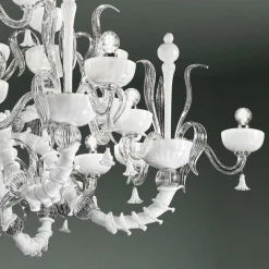 Viadurini Lighting Klassische Kronleuchter-Kronleuchter mit 27 Lichtern aus weißem Venedig Glas, handgefertigt in Italien - Regina