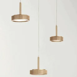 Viadurini Lighting Moderne Kronleuchter-Kronleuchter mit rundem Sockel aus goldlackiertem Metall und LED-Licht – Hainbuche