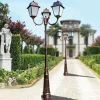 Viadurini Lighting Gartenlampion-Laternenpfahl mit 3 Lichtern im Vintage-Stil aus Aluminium und Glas, hergestellt in Italien – Doroty