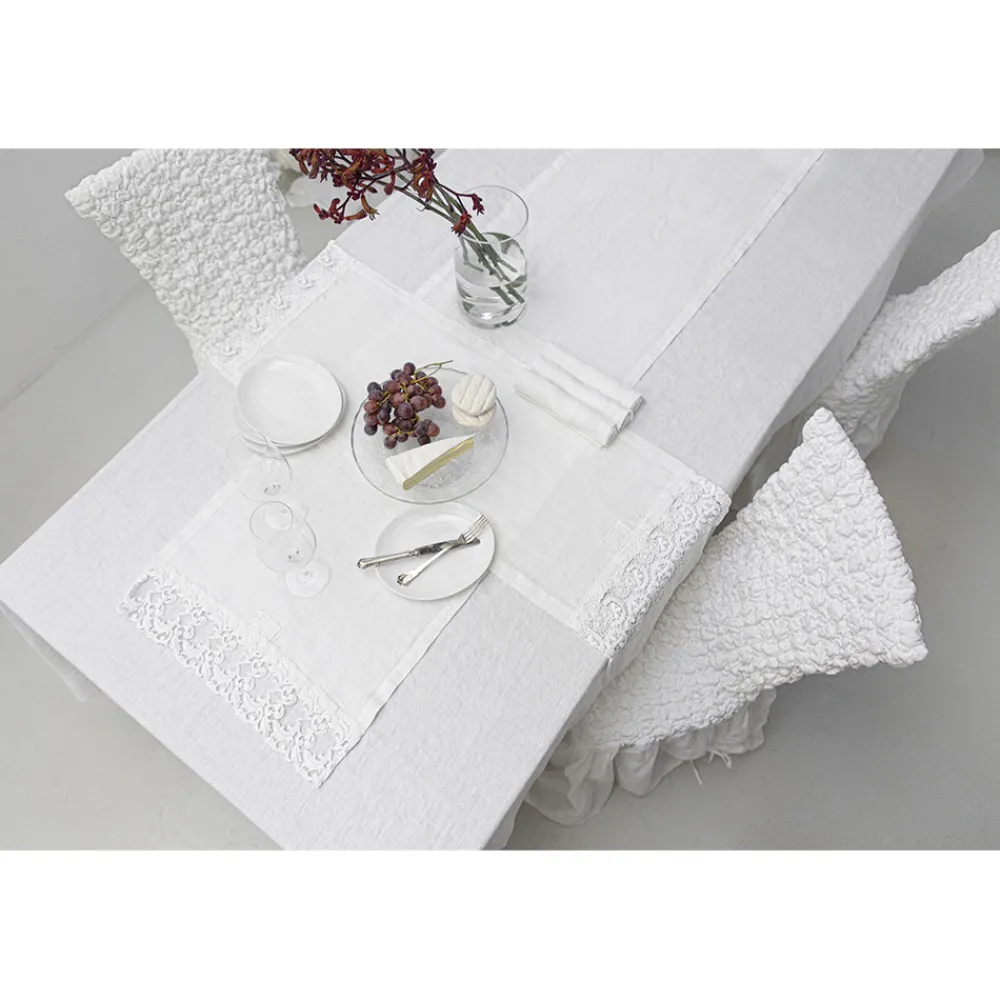 Viadurini Textile Runner-Leinen Tischläufer mit weißer Spitze, italienische Luxusqualität - Farnese