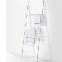 Viadurini Bathroom Badetuchhalter-Leiter mit fünf Sprossen aus schwarzem oder weißem Metall - Ufo