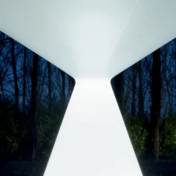 Viadurini in the Garden Lichtmöbel-Leuchtender Outdoor-Couchtisch mit weißem Polyethylenbezug - Akut