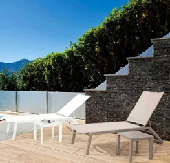 Viadurini in the Garden Sonnenliegen-Liegende Chaiselongue im Freien mit Rädern, Aluminium und Textilien - Juwel