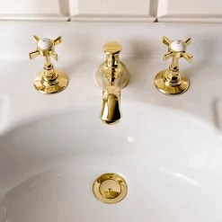 Viadurini Bathroom Waschbeckenarmaturen-3-Loch-Waschtischarmatur aus Messing im Vintage-Stil, hergestellt in Italien - Katerina