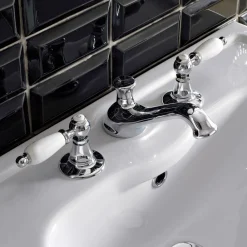 Viadurini Taps Waschbeckenarmaturen-3-Loch-Waschtischbatterie mit Hebeln im klassischen Stil aus handgefertigtem Messing - Noriana