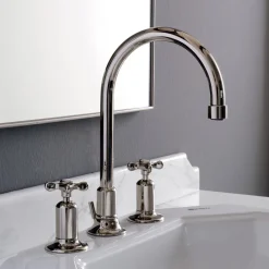 Viadurini Bathroom Waschbeckenarmaturen-3-Loch-Waschtischmischer mit hohem Auslauf in Nickeloptik, hergestellt in Italien – Rot