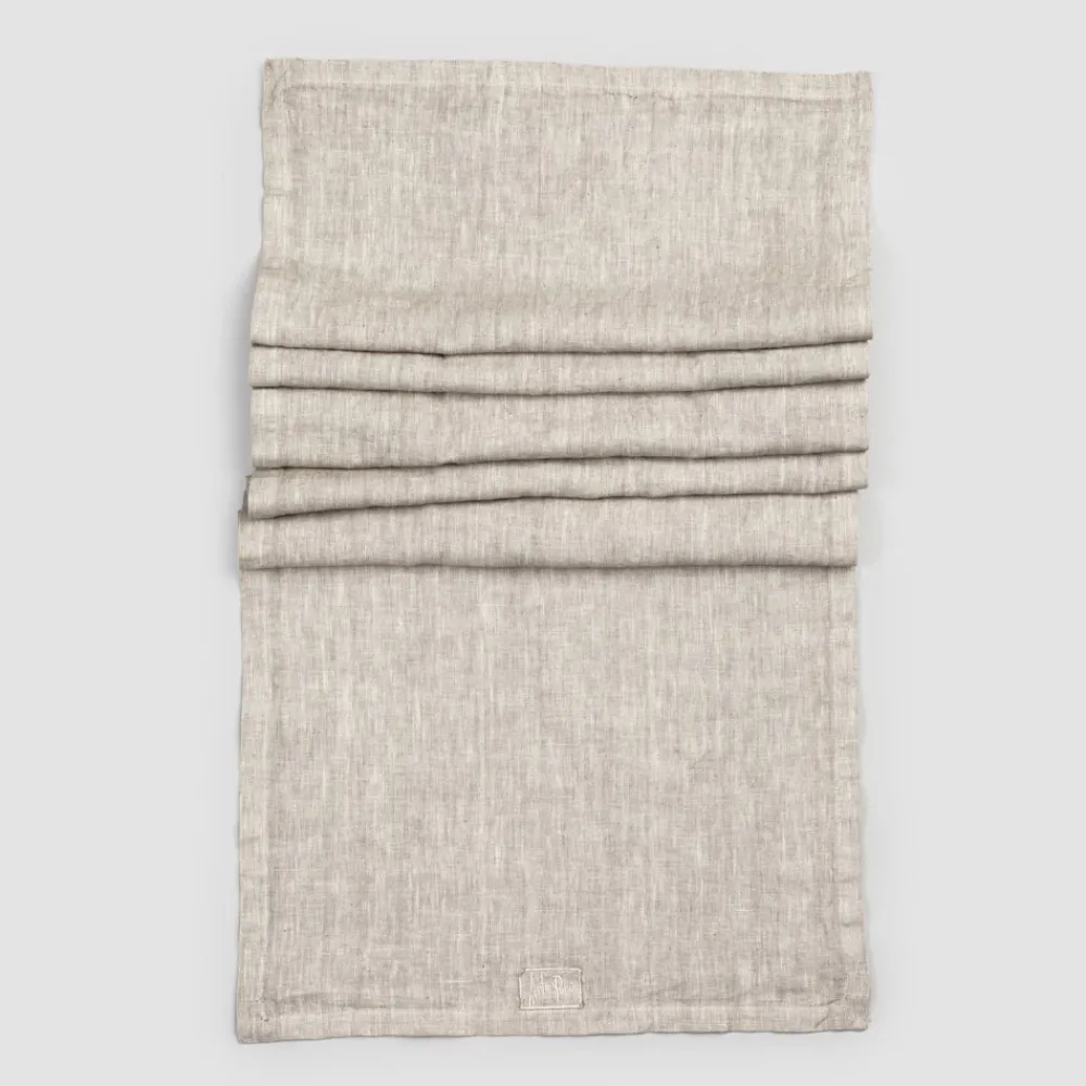 Viadurini Textile Runner-Läufer aus beigem Leinen mit luxuriöser italienischer handgefertigter Kante mit Falte - Limao