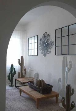 Viadurini Time Design Wanduhren-Moderne Design Wanduhr aus Eisen in schwarz oder weiß Made in Italy - Baldo