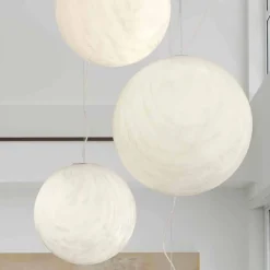 SLIDE Moderne Pendelleuchten-Moderne Kugelpendelleuchte aus Polyethylen Mineral