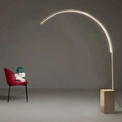 Viadurini Lighting Moderne Stehlampen-Moderne Stehlampe mit dimmbarem LED-Licht aus lackiertem Metall – Picea