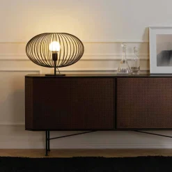 Viadurini Lighting Design Tischlampen-Moderne Tischlampe aus lackiertem Stahl, 48xH35 cm, Gabriella