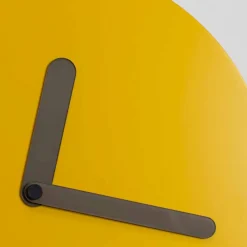 Viadurini Time Design Wanduhren-Moderne Wanduhr in Ockerholz rundes Design Made in Italy - Amaltea