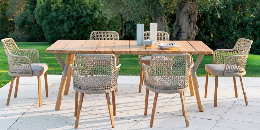 Varaschin Holzsessel-Moderner Gartensessel aus massivem Irokoholz Emma