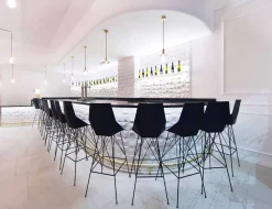 Vondom Outdoor Hocker-Moderner Hocker Faz von aus Polypropylen und Edelstahl, 4 Stück