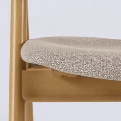 Viadurini Living Moderne Stühle-Moderner Wohnzimmerstuhl in verschiedenen Stoffen mit Holzschale - Wolter