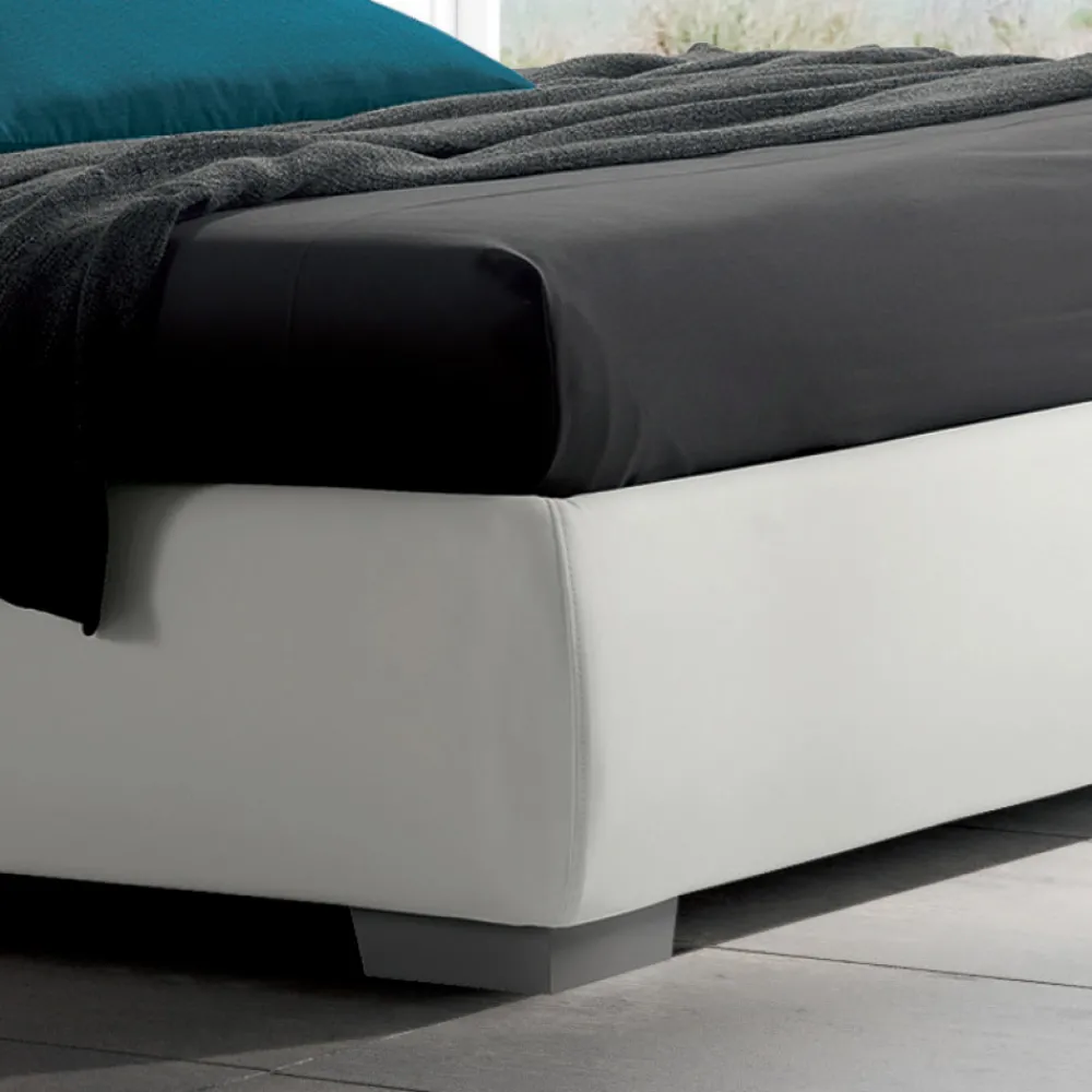 Viadurini Night Design Maßgeschneiderte Möbel|Polsterbetten-Modernes Doppelbett mit Kasten und gestepptem Kopfteil – London