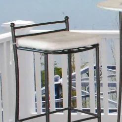 Viadurini in the Garden Outdoor Hocker-Outdoor-Hocker aus Graphiteisen, handgefertigt in Italien - Zito