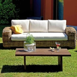 Viadurini in the Garden Garten Lounge Set-Rattan-Gartenlounge mit Couchtisch und Kissen aus Holz - Hugues