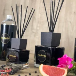 Viadurini Home Fragrance New Energy-Raumduft Ingwer Schwarzer Pfeffer 500 ml mit Stäbchen - Viaduriniinblack