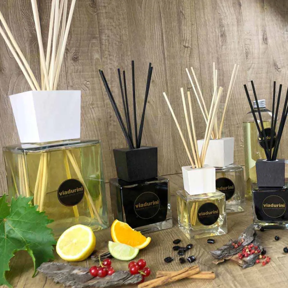 Viadurini Home Fragrance Feel Good-Raumduft Mandarine und Zimt 2,5 Lt mit Stäbchen - Lamaddalena