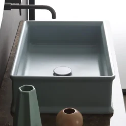 Viadurini Bathroom Farbige Waschbecken|Keramikwaschbecken-Rechteckiges Aufsatzwaschbecken in Keramik matt L 62 cm - Debora