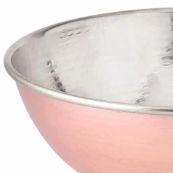 Viadurini Kitchen Küchenzubehör-Runde Salatschüssel aus poliertem, geschlagenem Kupfer Made in Italy 25 cm - Daniela