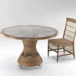 Viadurini in the Garden Gartentische Fest-Runder Gartentisch aus Polyrattan mit Glasplatte - Gigi