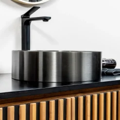 Viadurini Bathroom Metallwaschbecken-Rundes Aufsatzwaschbecken aus Edelstahl in verschiedenen Ausführungen – Fiordaliso