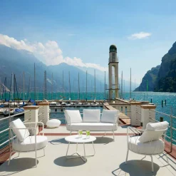 Viadurini in the Garden Gartensofas-2-Sitzer-Outdoor-Sofa aus Metall und Stoff mit Kissen Made in Italy - Olma