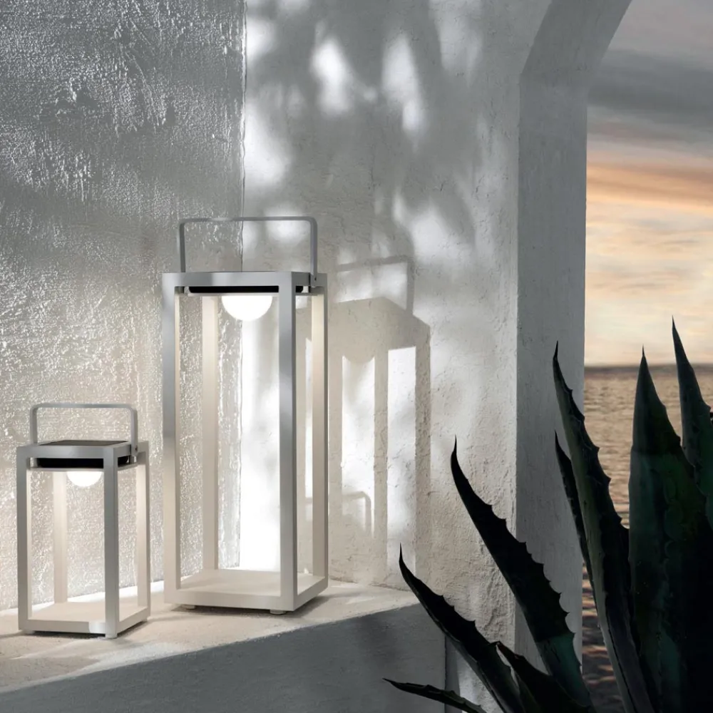 Viadurini Lighting Gartenlaternen-Solarlaterne für den Außenbereich mit Struktur aus lackiertem Aluminium oder Teak - Greg