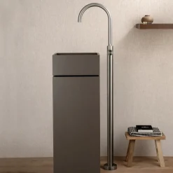 Viadurini Taps Waschbeckenarmaturen-Standwaschtischmischer aus AISI 316L-Stahl, Made in Italy - Artigli