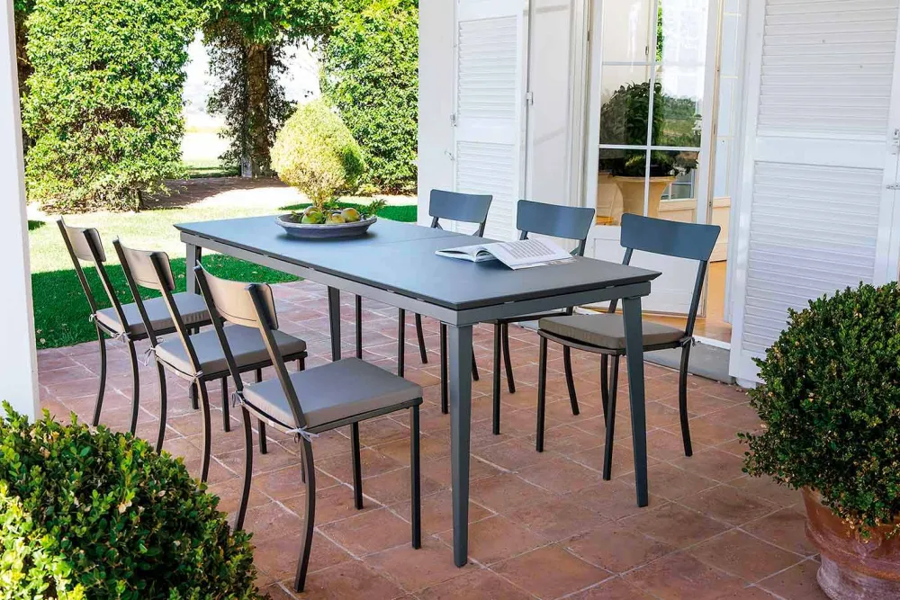 Viadurini in the Garden Gartenstühle Metall-Stapelbarer Gartenstuhl aus lackiertem Metall Made in Italy, 4 Stück - Tüll