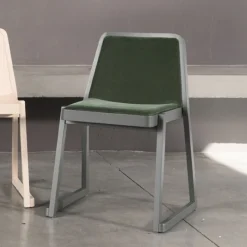 Viadurini Living Moderne Stühle-Stapelbarer Holzstuhl mit Samtsitz Made in Italy, 2 Stück - Leipzig