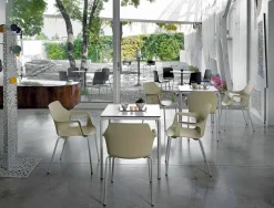 Viadurini Living Moderne Stühle-Stapelbarer Stuhl aus Metall und Polypropylen Hergestellt in Italien, 4 Stück - Karamell