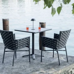 Viadurini in the Garden Gartenstühle Metall-Stapelbarer Stuhl mit gepolsterten Seilarmlehnen und Rückenlehne - Gardenia